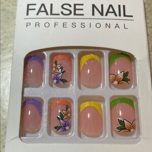 ❤️‍🔥4 for $20 Colorful Floral False Nail Set